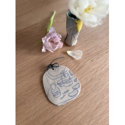 Keramik oph�ng med hverdags illustration. Nr. 1