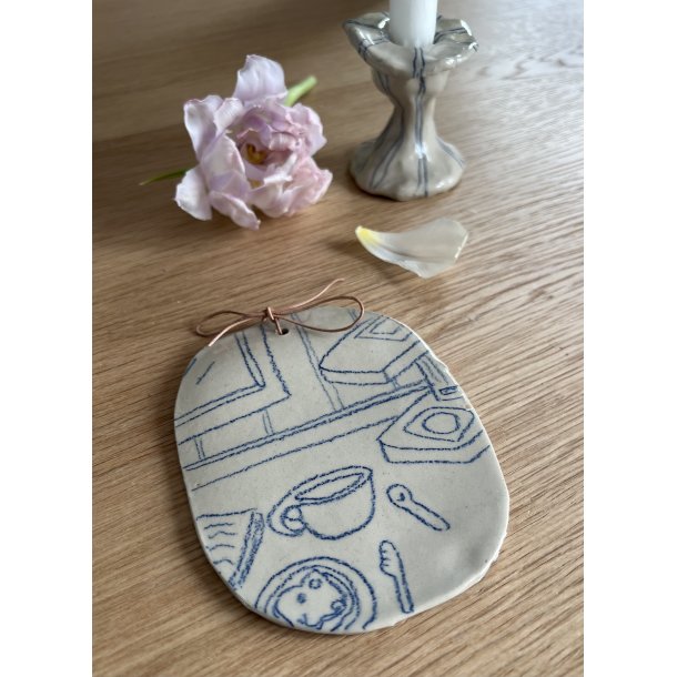 Keramik oph�ng med hverdags illustration. Nr. 4 